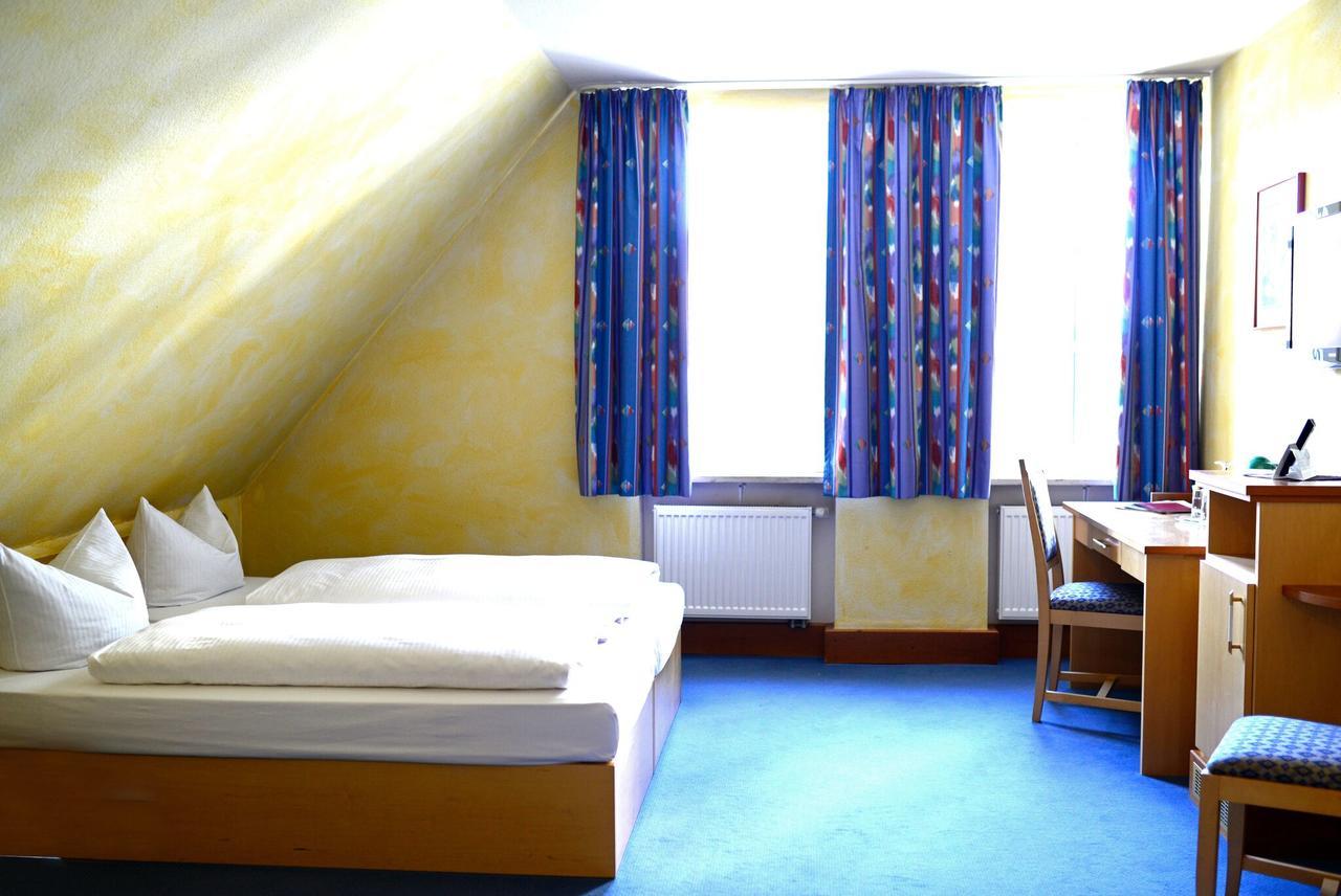 Altstadthotel Hassfurt Gbr ภายนอก รูปภาพ