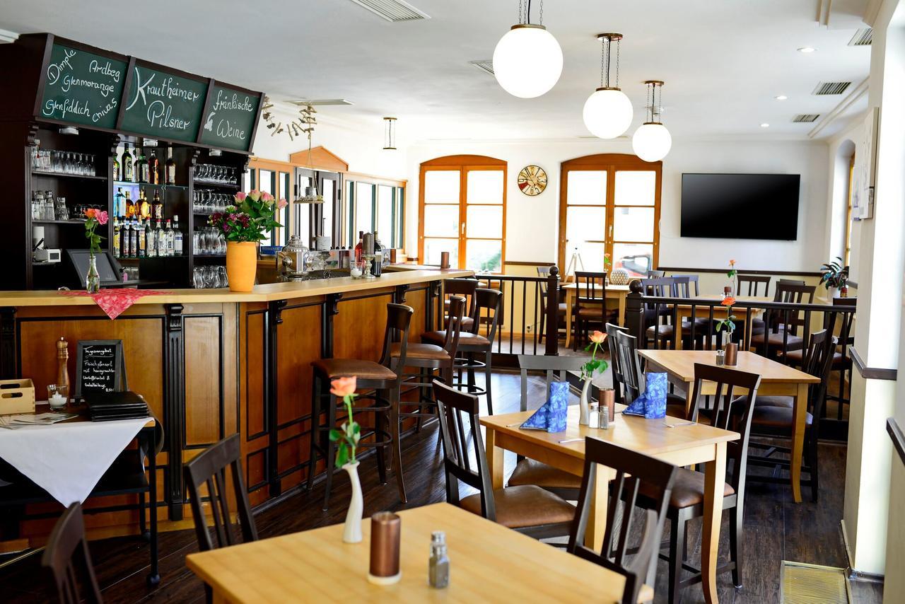 Altstadthotel Hassfurt Gbr ภายนอก รูปภาพ