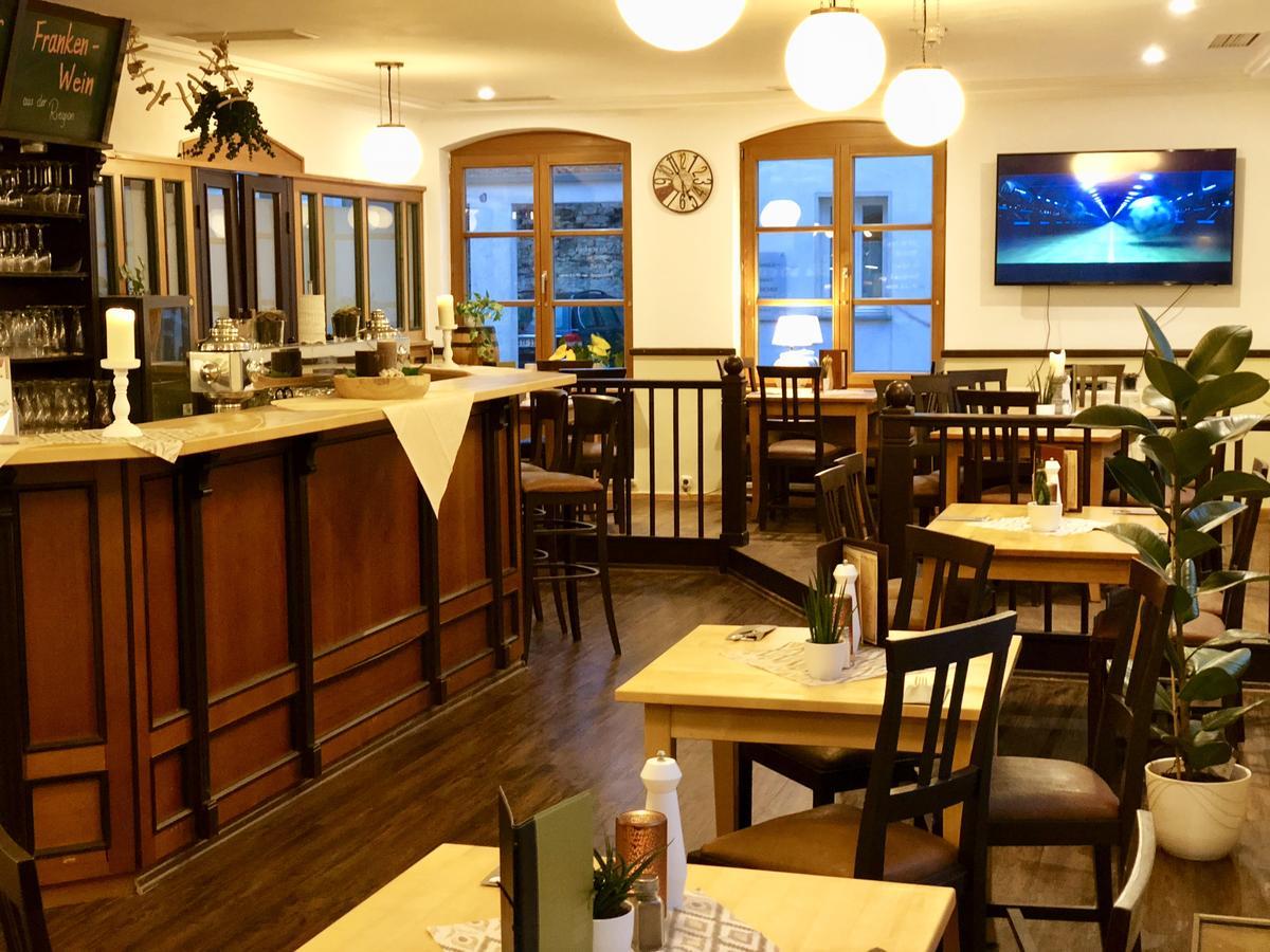 Altstadthotel Hassfurt Gbr ภายนอก รูปภาพ